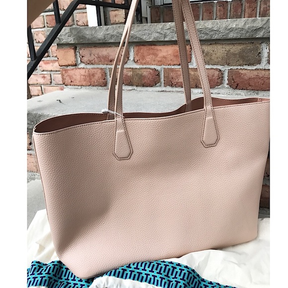 Tory Burch Perry Tote ✨PM EDITOR✨ & HOST PICKS😱 - Picture 5 of 8