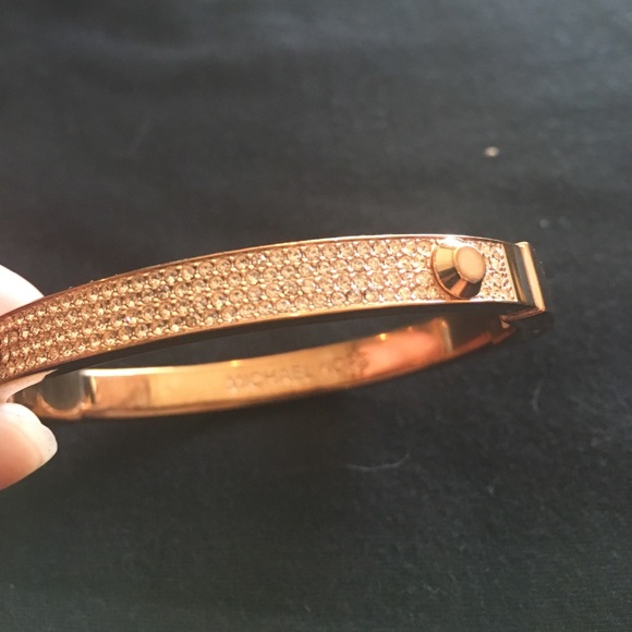 MK Cuff - Picture 2 of 3