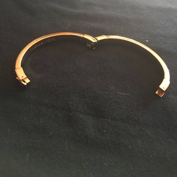 MK Cuff - Picture 3 of 3