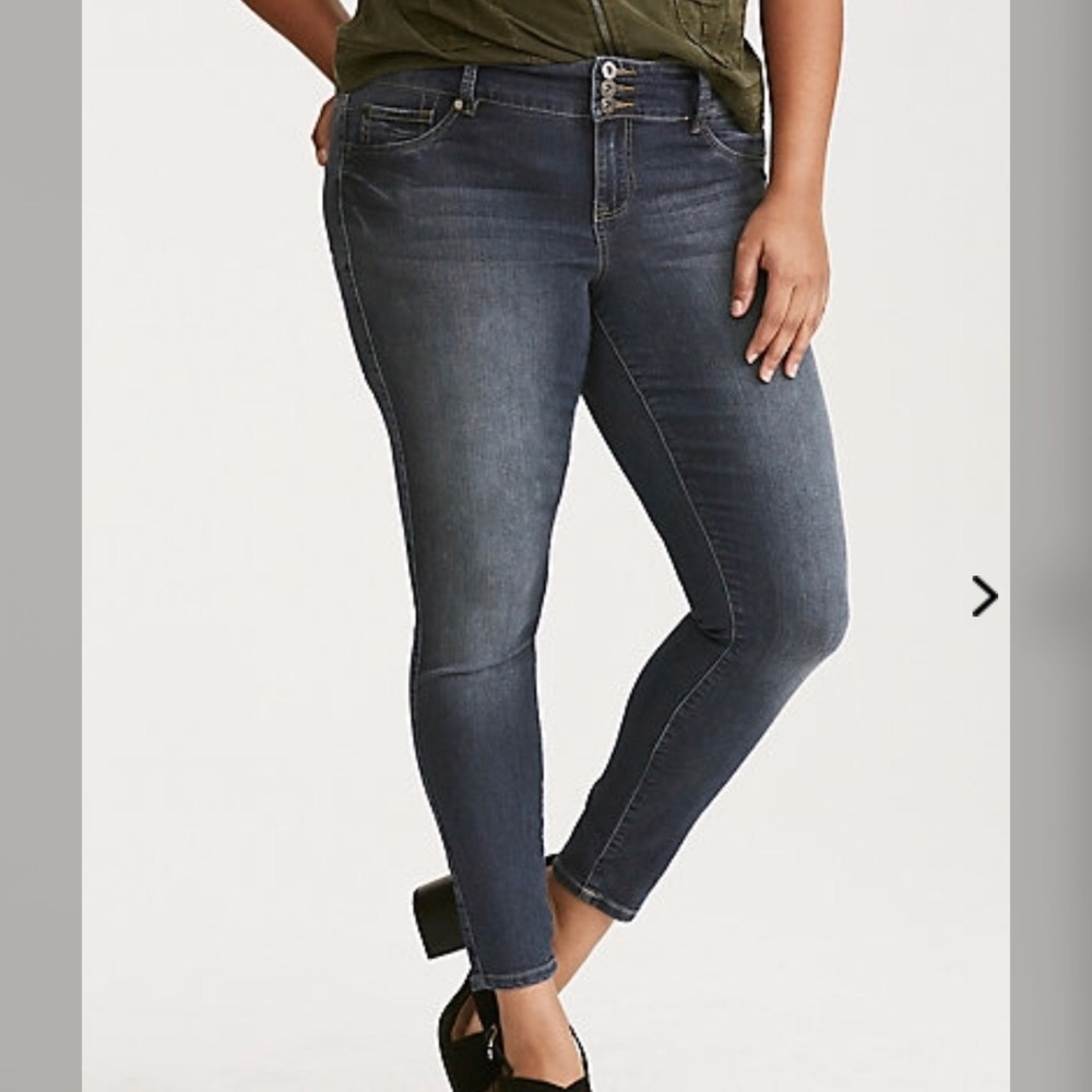 Torrid Jegging Medium Wash