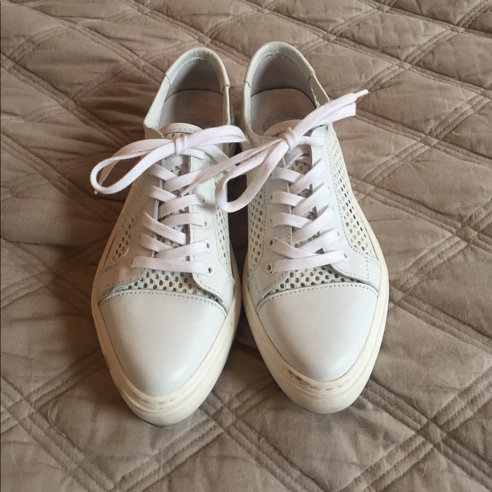 Vince Camuto Sneakers !!