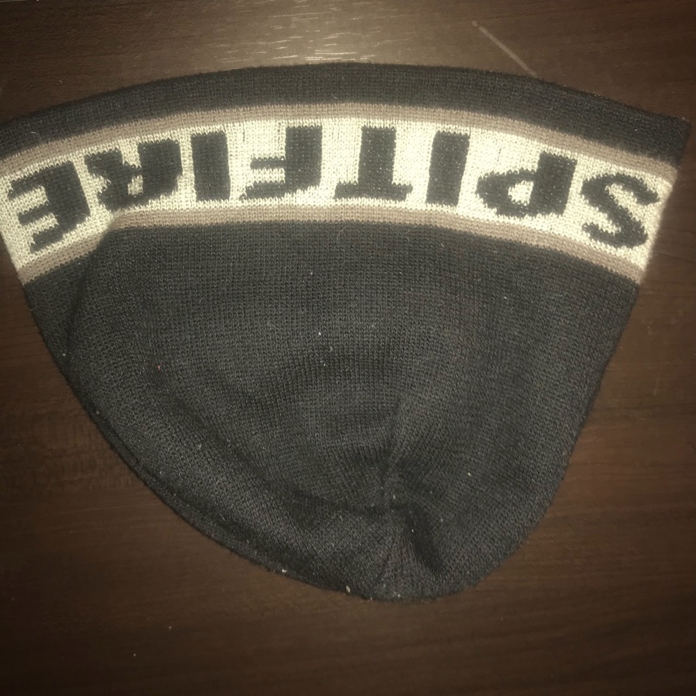 Reversible beanie hat