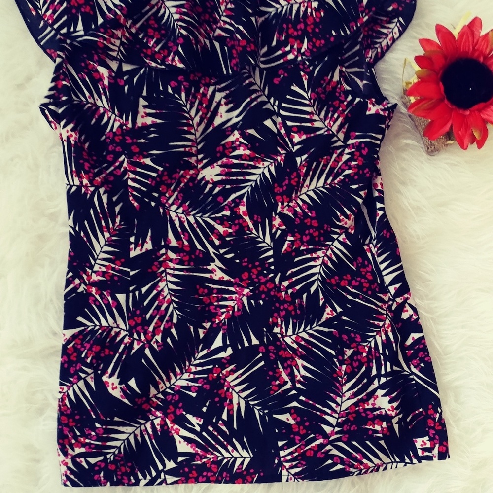 Banana Republic short sleeve top size petite XS. - Picture 5 of 7