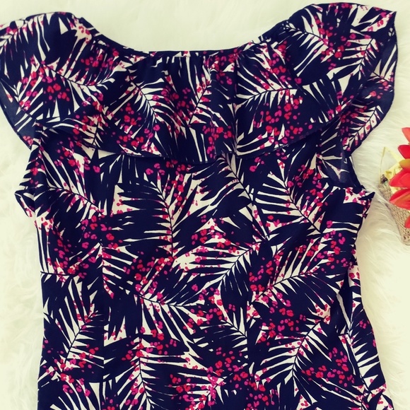 Banana Republic short sleeve top size petite XS. - Picture 4 of 7