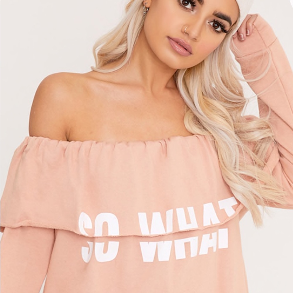 OVERSIZED OFF THE SHOULDER SWEATER 🎀