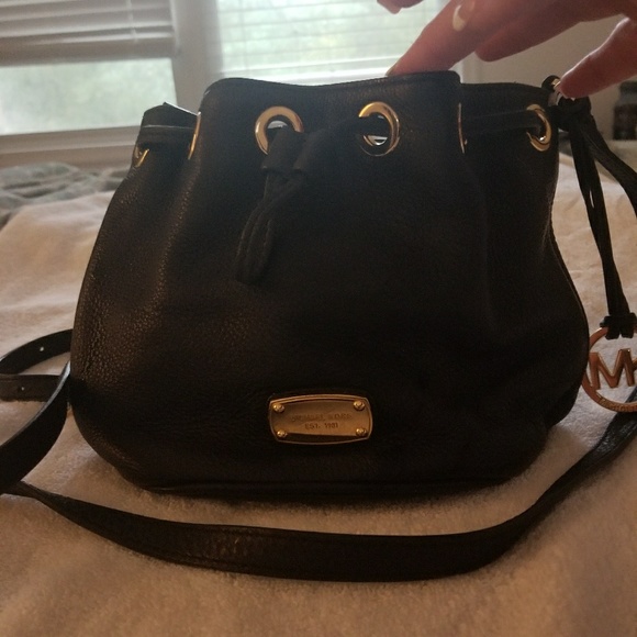 MK Jules cross body w dust bag - Picture 3 of 8