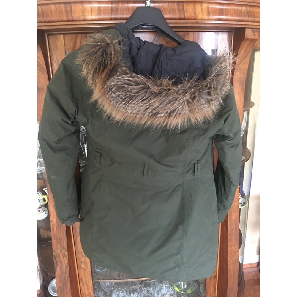 NORTH FACE WINTER PARKA- SIZE M