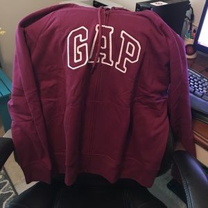 Maroon GAP sweatshirt