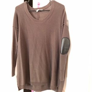 BCBG generations sweater. Grey/brown