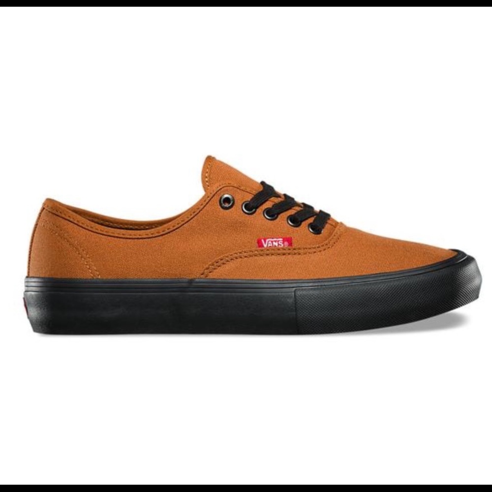 DAKOTA ROCHE SIGNATURE VANS/LOWTOP PRO