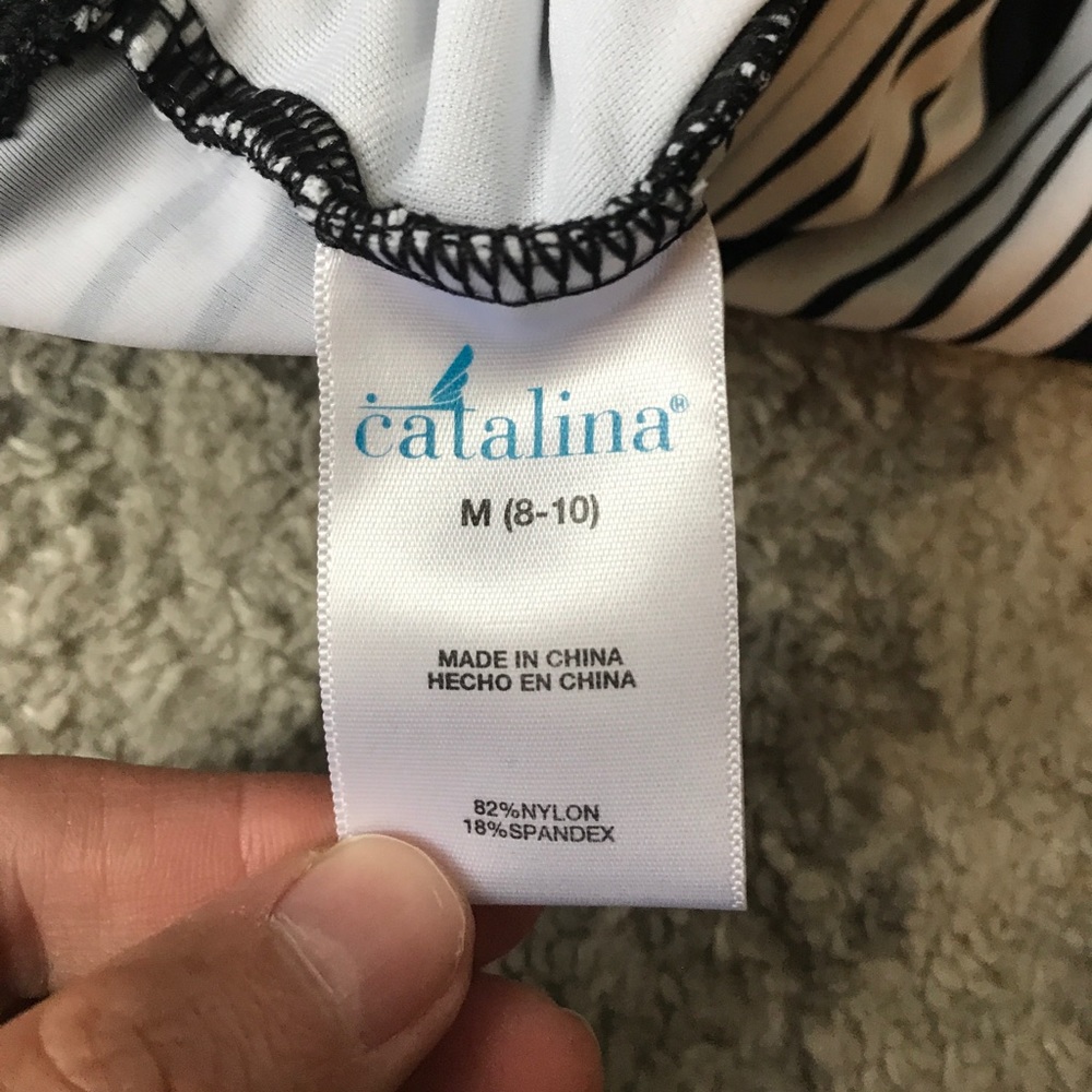 Black and white tankini top - craZy 8 sale item - Picture 3 of 3