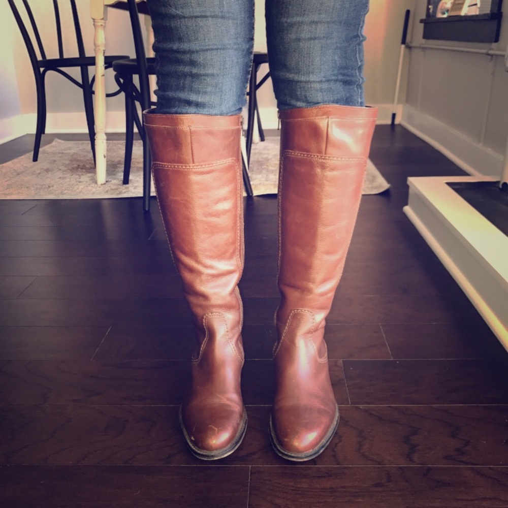 Johnston and Murphy tall dark brown leather boots