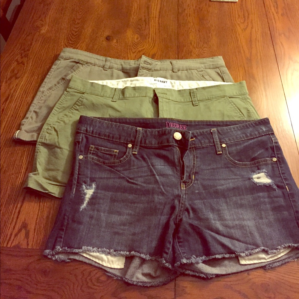 Bundle of 3 shorts! Decree, Old Navy & Maurices