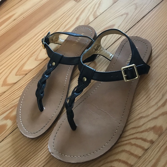 ❗️Bundle 3/$20❗️Black braid sandal - Picture 1 of 2