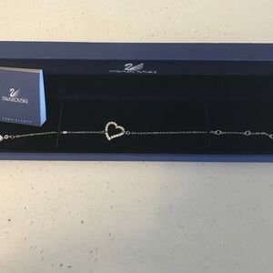 New Swarovski heart bracelet