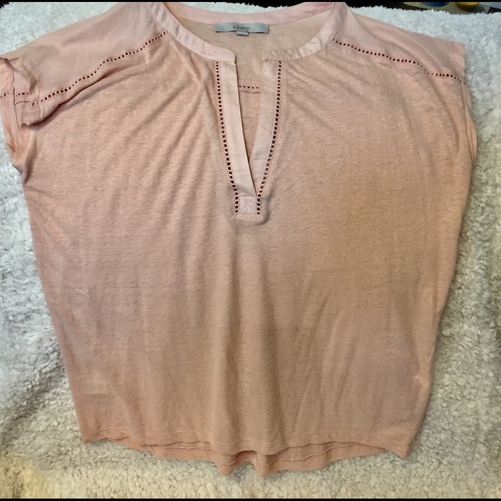 Loft..  linen/rayon cute short sleeve top