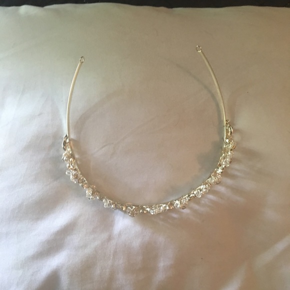 Tiara main image 5
