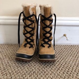 Sorel 6.5 Suede winter Snow Boots