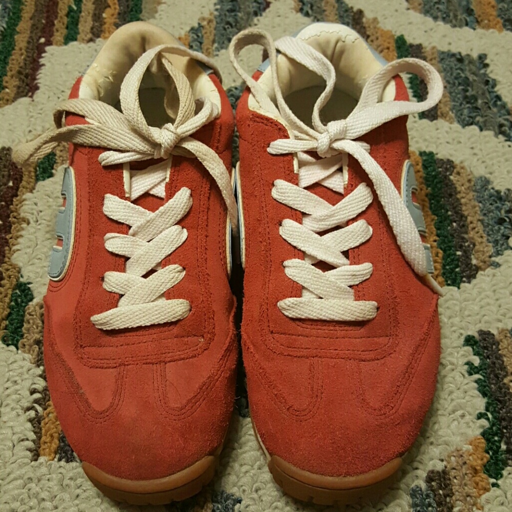 Etnies shoes red