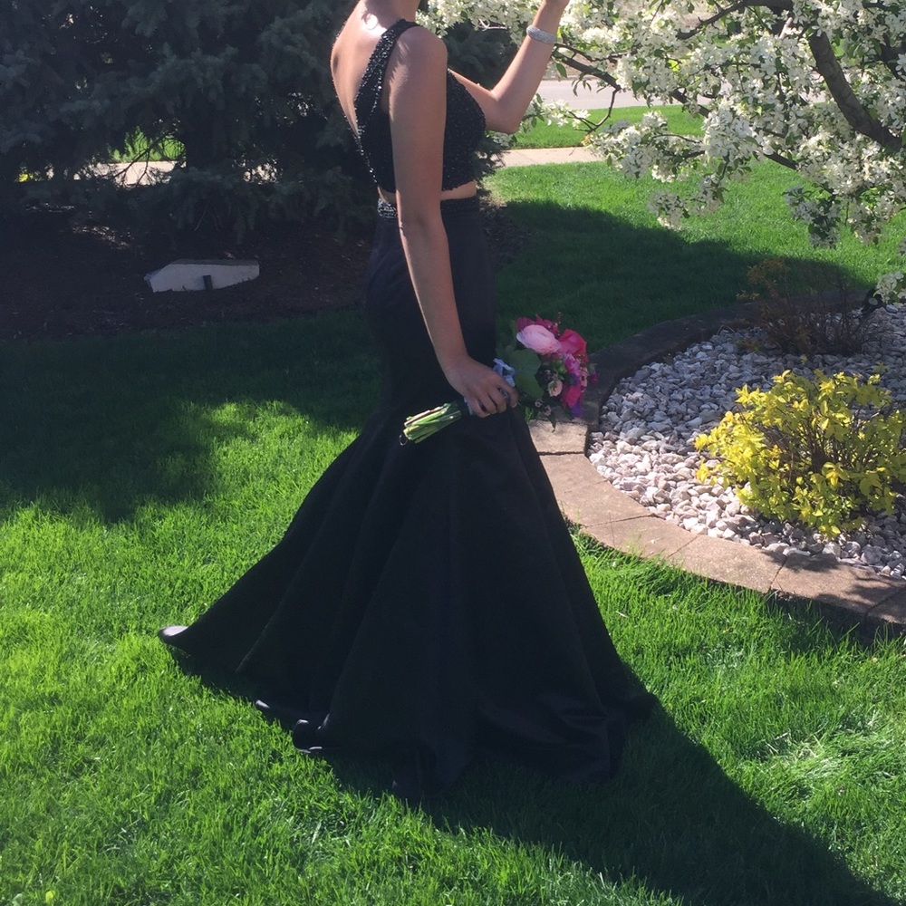 SHERRI HILL PROM DRESS