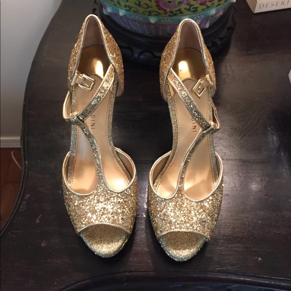 Gianna Bini Gold Sparkle Shoes