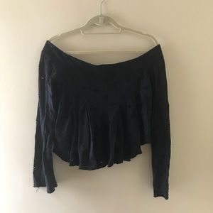 Free People off the should crop top
