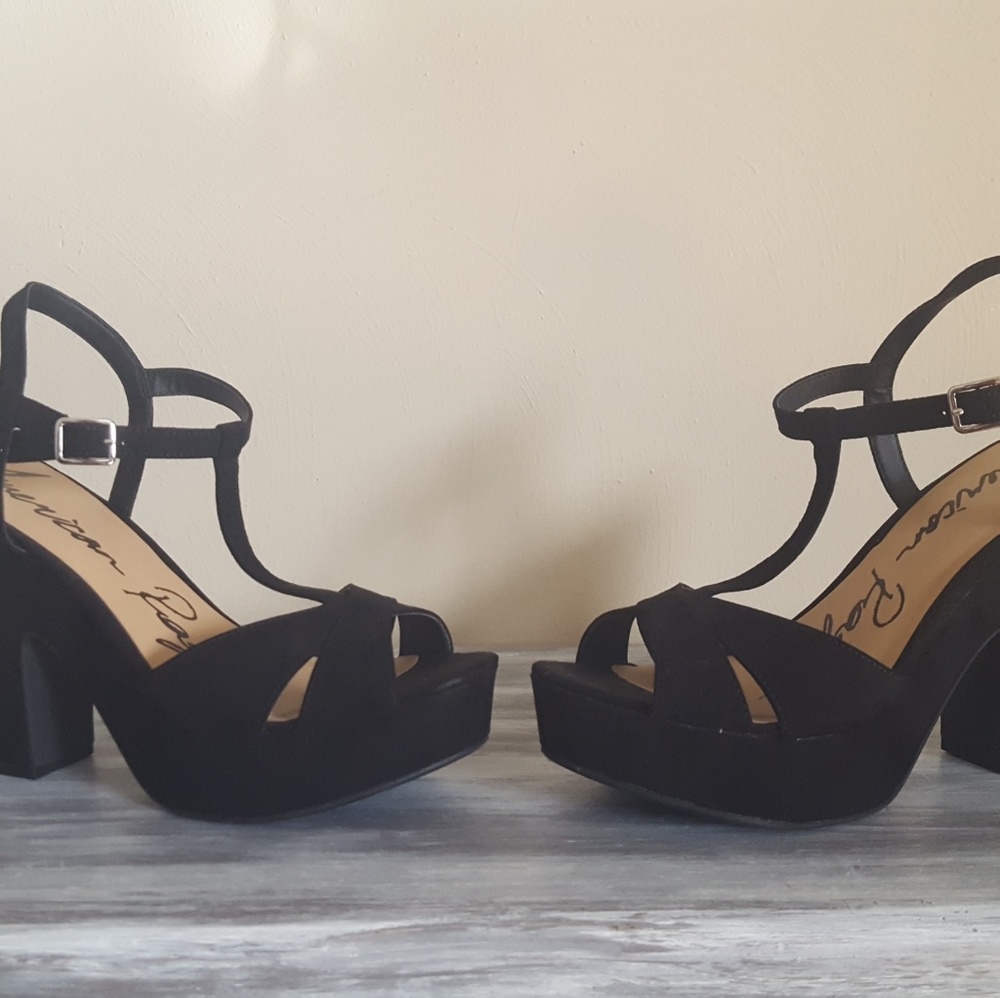Like new platform/wedges