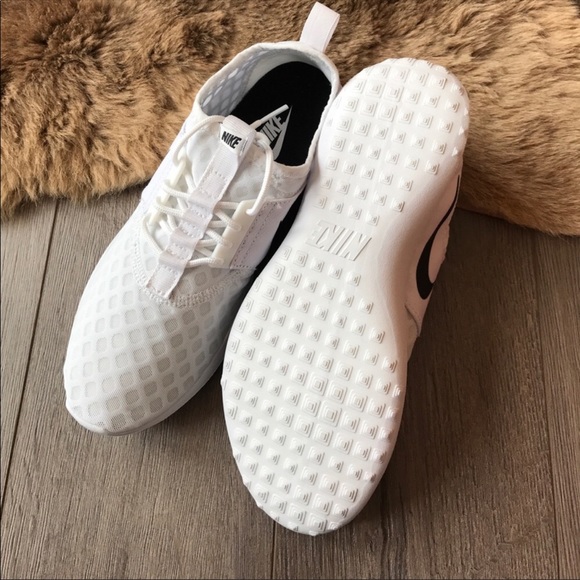 Nwt Nike Juvenate White 👌🏻 - Picture 6 of 8