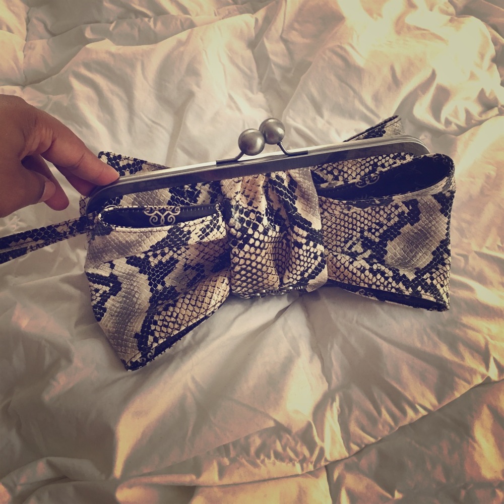 NWOT Jessica Simpson Clutch 👛✨