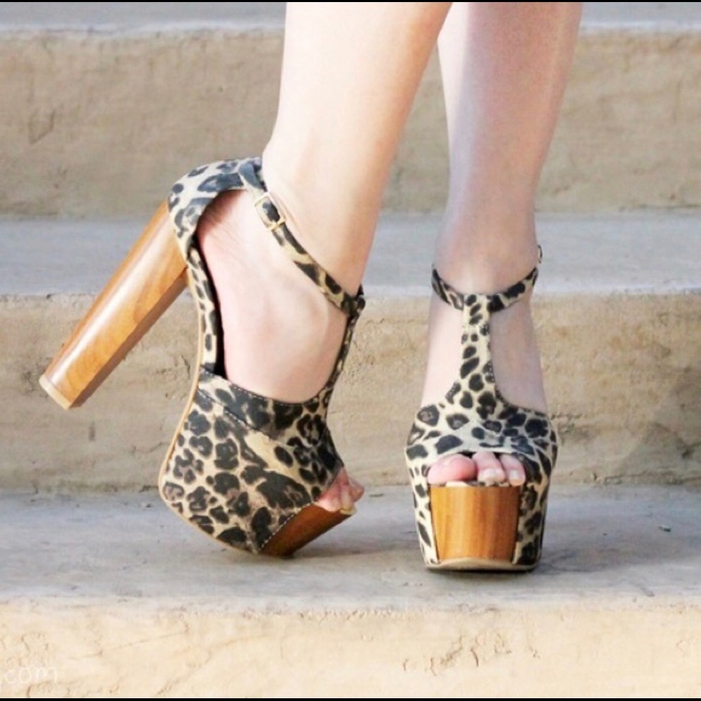 Jessica Simpson Danyy