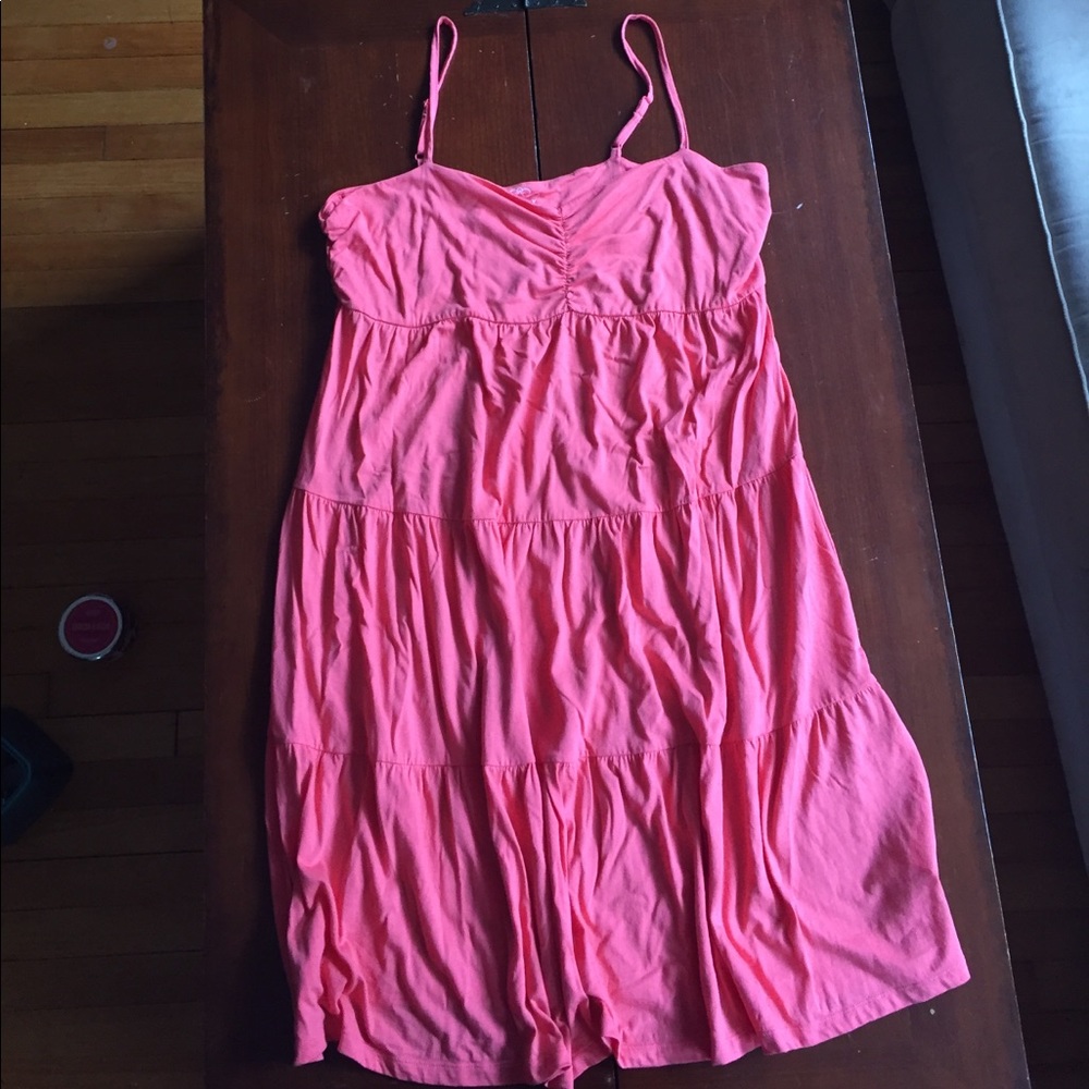 Peach / coral Old Navy sundress