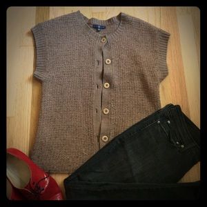Short sleeve Gap sweater