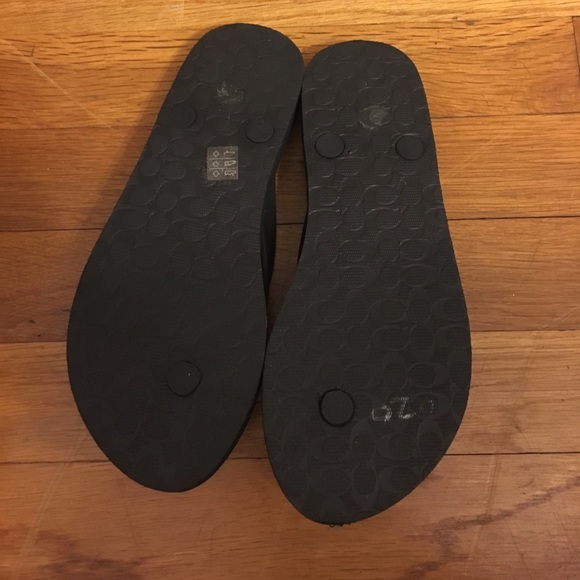 Flip flops - Picture 3 of 3