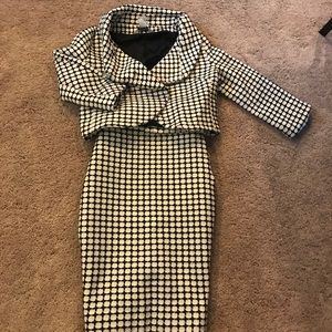 Banana Republic jacket and skirt set 🖤