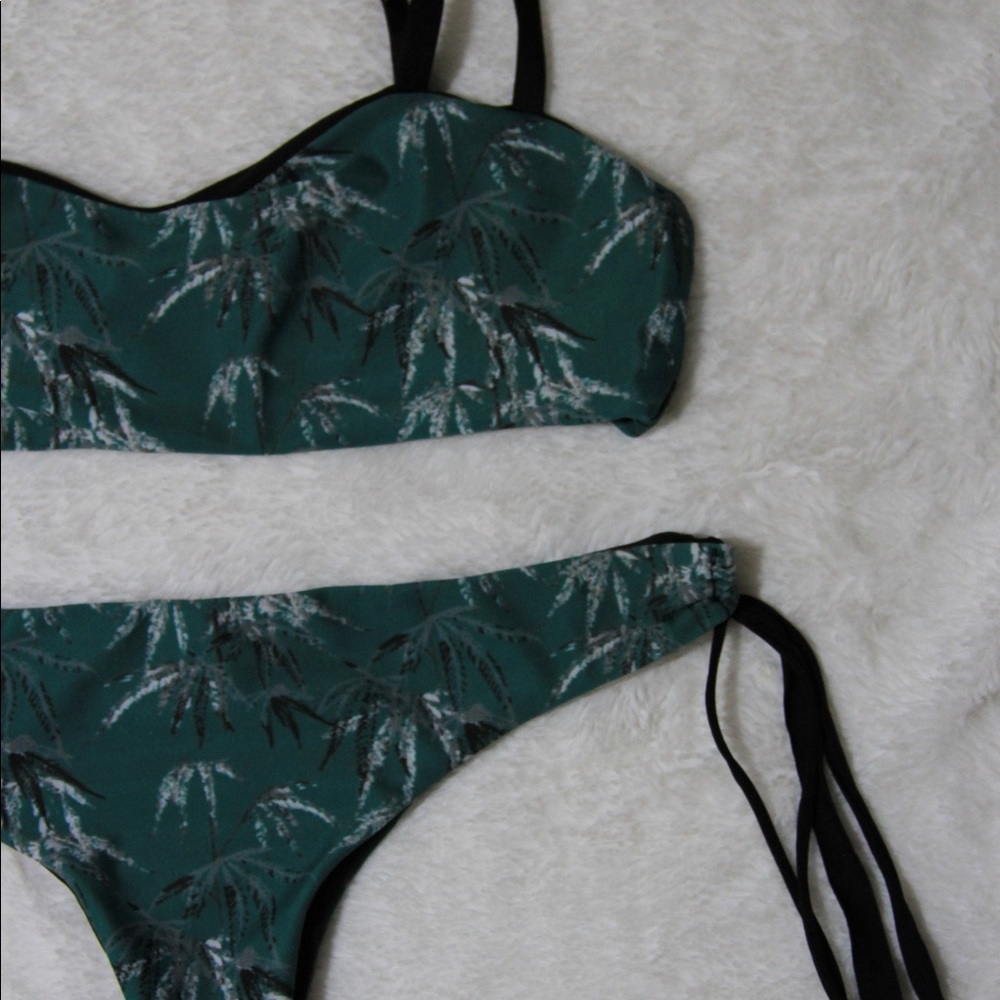 House of Auora reversible bikini