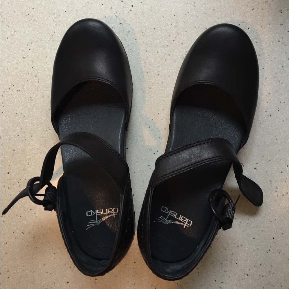 Dansko shoes with heel size 38