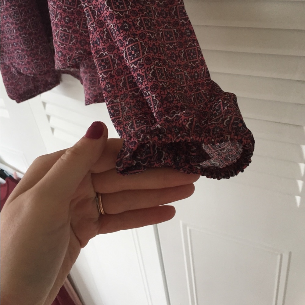 Patterned Blouse - Picture 2 of 5