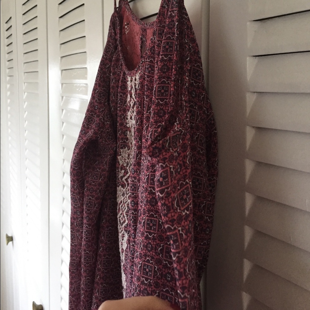 Patterned Blouse - Picture 4 of 5