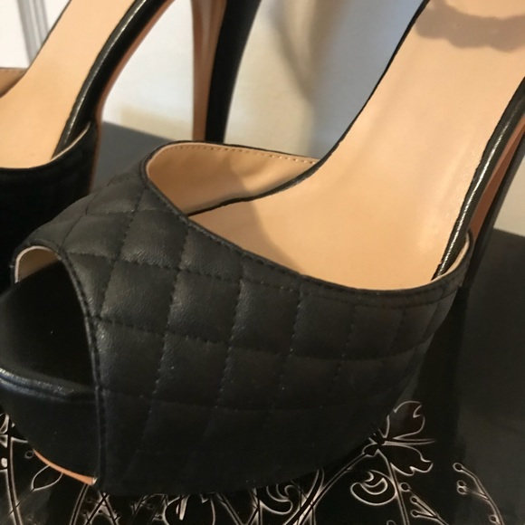 Platform heels - Picture 3 of 3