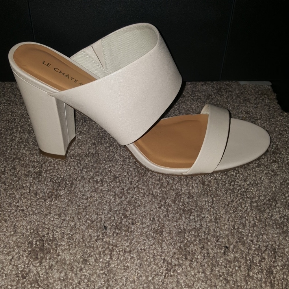 Be unique sandal