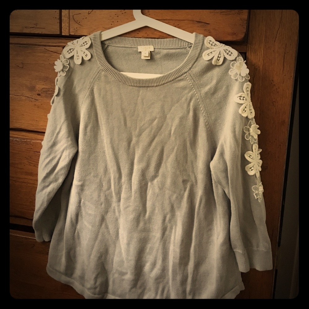 3/4 length flower decal sweater