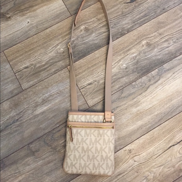 Michael Kors Satchel - Picture 1 of 4