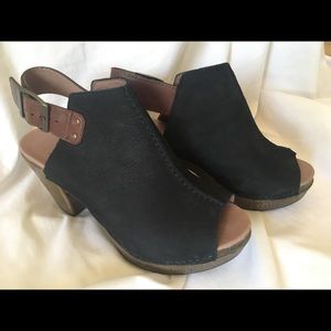Dansko wedge