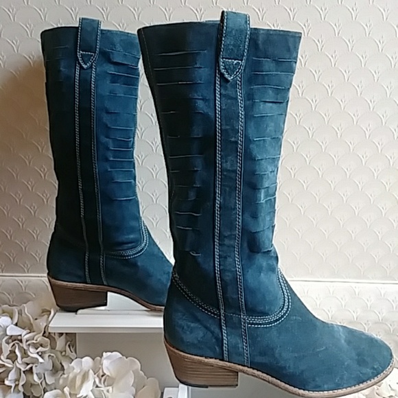 Boutique 9 Shoes - Boutique 9 leather/suede slouch boots - Like New