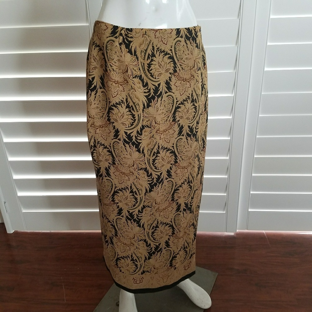 Wrap around skirt