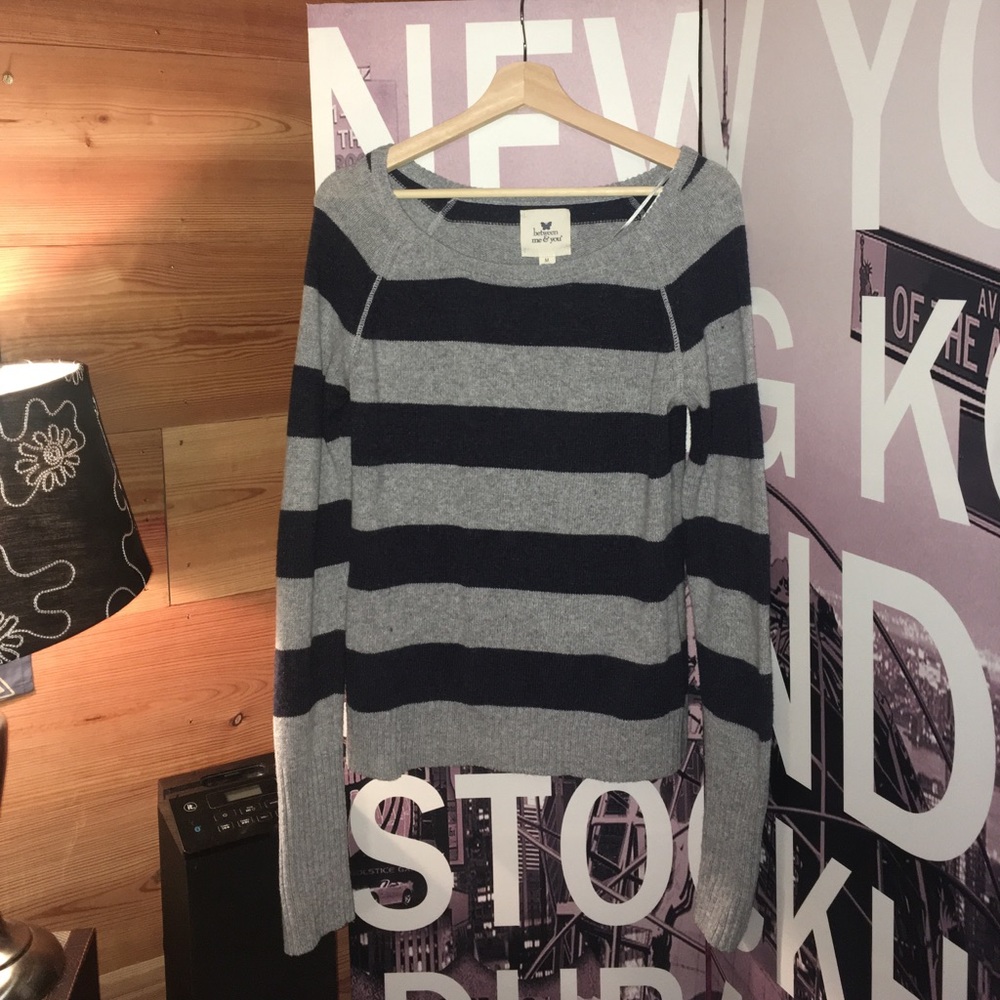 •Blue & Gray Striped Sweater•