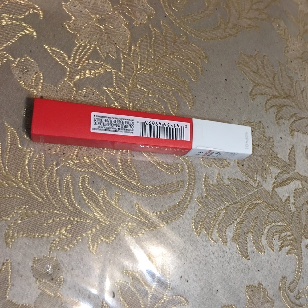 Maybelline lip gloss