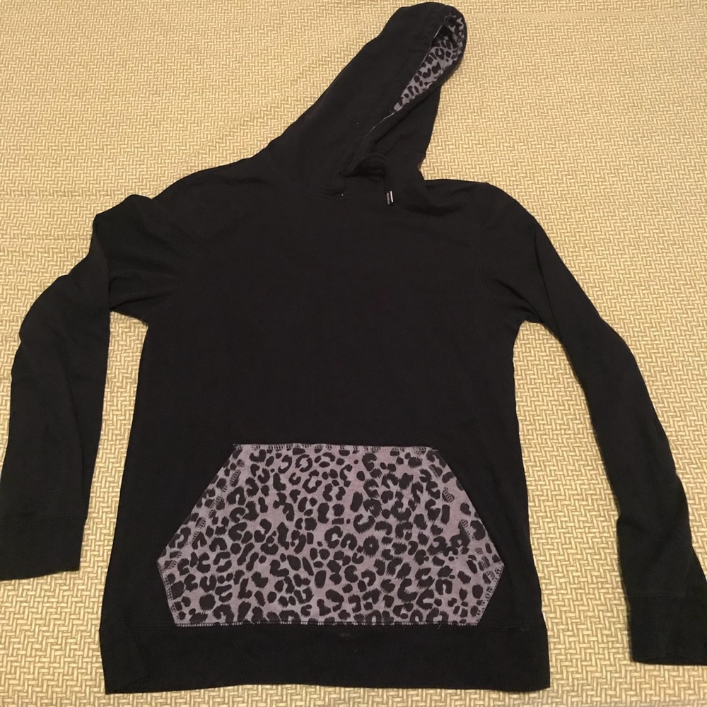 ON THE BYAS THIN SWEATSHIRT