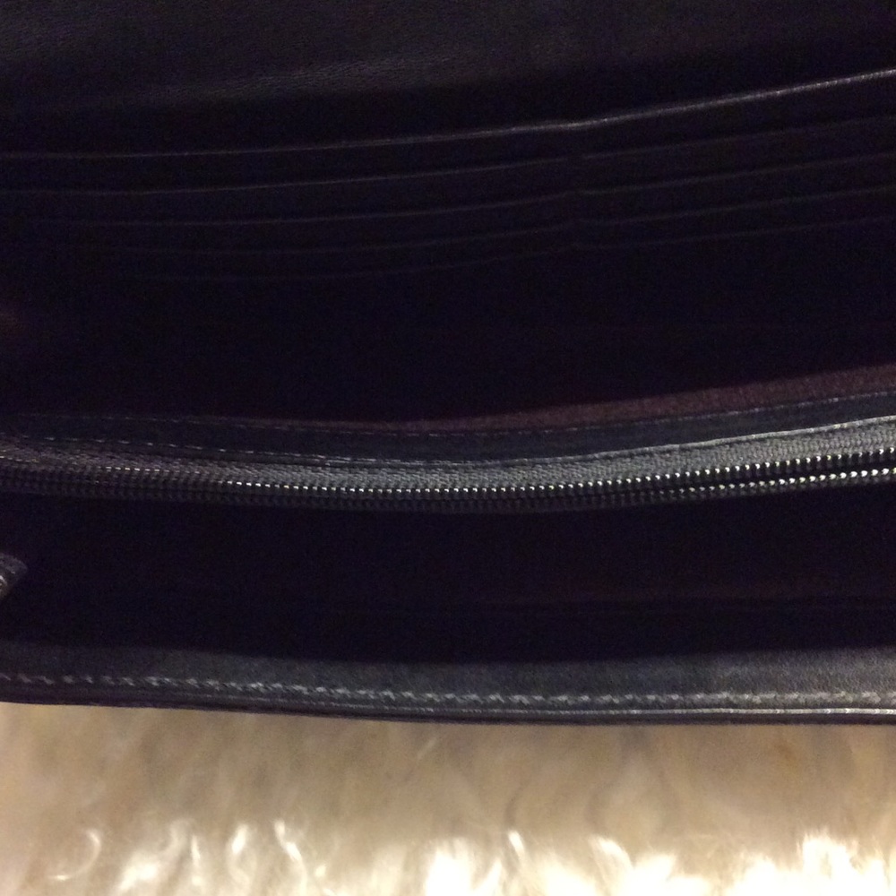 Kate Spade ♠️ pebbled leather wallet - Picture 8 of 8