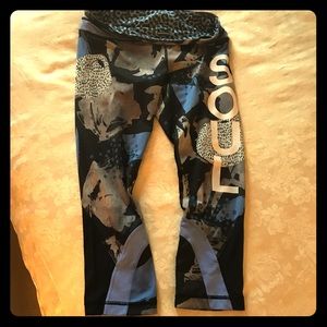 SoulCycle Lululemon crop pants